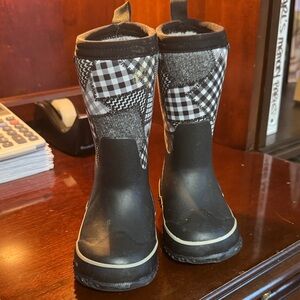 Black and White Girls Rubber Boots